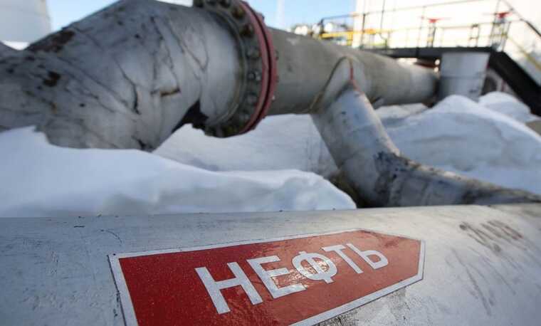 США ужесточают санкции против России: новые ограничения на нефть и теневой флот танкеро