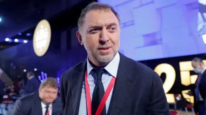 Экс-сотрудник МИД Сергей Шестаков признал вину по делу о санкциях, связанном с Олегом Дерипаской