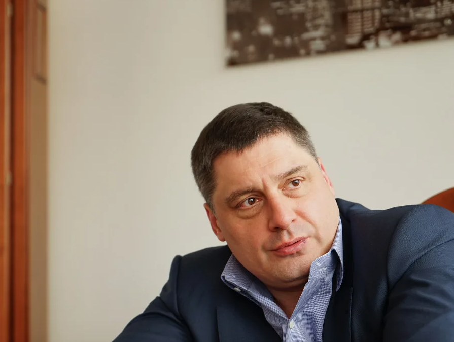 «Таврос», мясо и продажа участков на Луне «Таврос», мясо и продажа участков на Луне